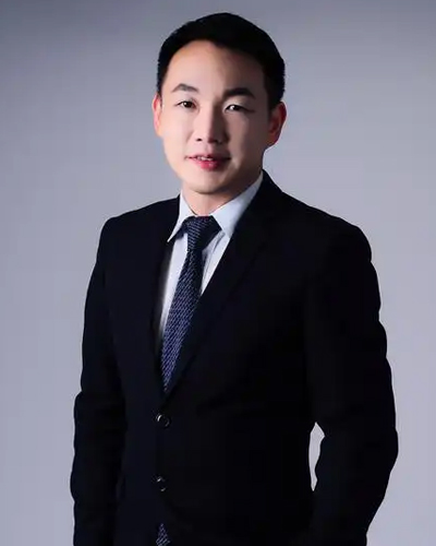 王强 - 营销战略专家
